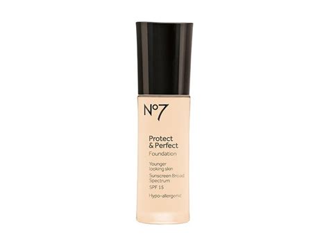 Boots No7 Protect & Perfect Foundation Calico (SPF15) Ingredients and Reviews