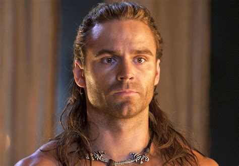 Dustin Clare SPARTACUS: VENGEANCE Interview