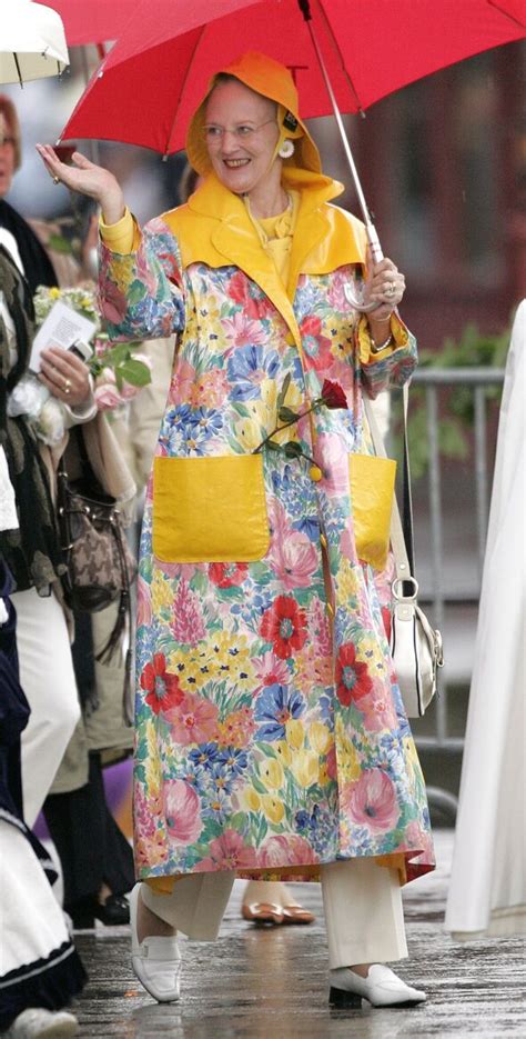 83-year-old Queen Margrethe wears wildly eccentric raincoat and fans go wild ...