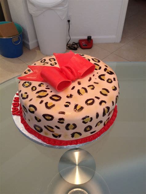 Leopard Print - CakeCentral.com