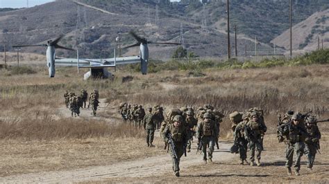 Marines return from deployment in time for Thanksgiving > United States ...