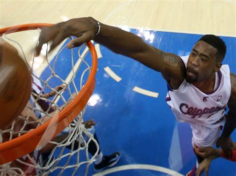 Deandre Jordan Dunk Face Wallpaper