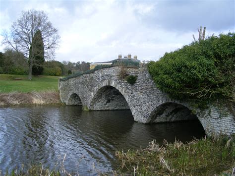 Pictures of Farnham, Surrey, England | England Photography & History