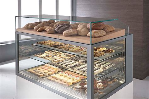 Pastry & Deli Display Cases | Advanced Gourmet