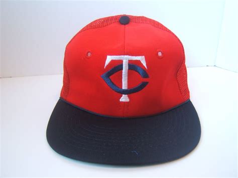 Vintage Minnesota Twins TC Logo Hat Red MLB Baseball Snapback Trucker Cap - Hats