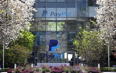 PayPal Cuts Off Alex Jones’s Infowars, Joining Other Tech Giants - The ...