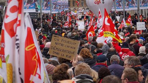 Pension reform or Revolution! Crisis for the French Fifth Republic ...