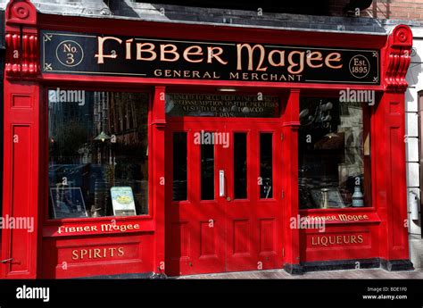 IRELAND, North, Belfast, Keylands Place, Exterior of Fibber MaGee's Bar pub at the Back of ...