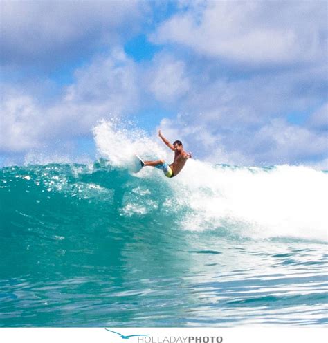 MEGHAN & MIKE : PRE WEDDING SURF PHOTOGRAPHY – NORTH SHORE OAHU HAWAII – Holladay Photo