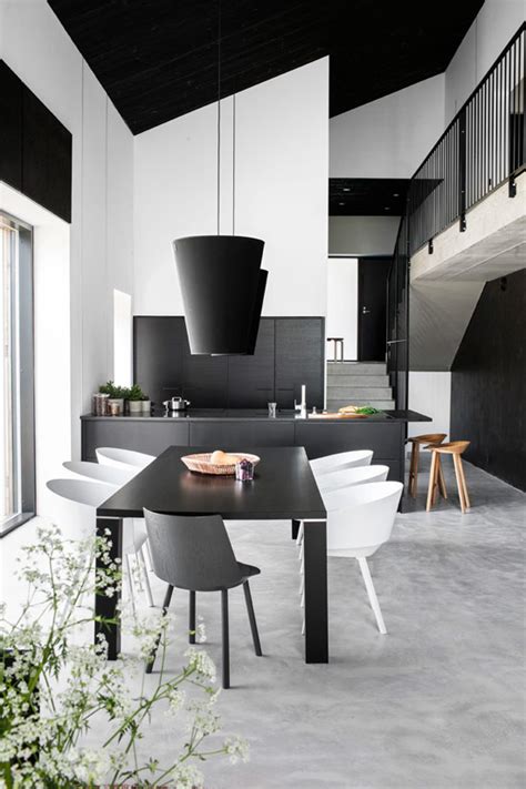 Stylish Minimalist House With Predominant Black In Design - DigsDigs