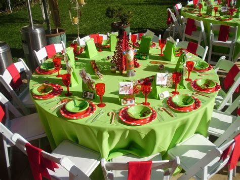 20 Christmas Party Decorations Ideas for This Year | Christmas party table decorations ...