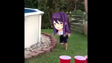 Yuri has a knife (DDLC) - YouTube