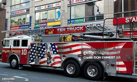 Big Black Trucks Photos and Premium High Res Pictures - Getty Images