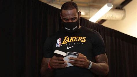 "LeBron James loves reading the first page of books": NBA Twitter trolls The King for always ...