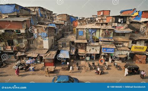 Mumbai, India - December 17, 2018: Dharavi Slums in East Mumbai. Bandra ...