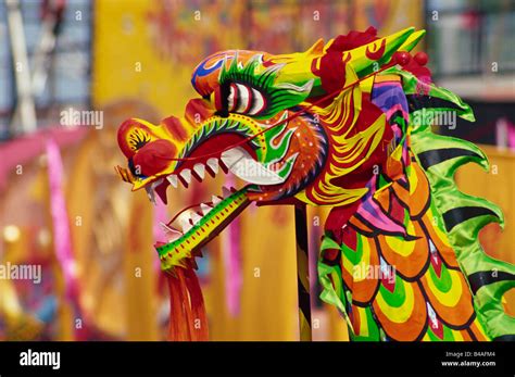 China, Hong Kong, Traditional Chinese Dragon Dancing Stock Photo - Alamy