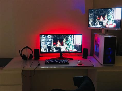 Merry Christmas! | Computer setup, Gaming room setup, Gaming desk setup