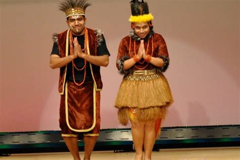 Budaya Papua - THE COLOUR OF INDONESIA