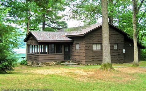 Moreau state park full service cottage rental, Saratoga region | Cozy cabin decor, Cottage ...