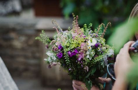 Relaxed Pub Wedding At The Fleece Inn | 50s Style Wedding Party ...