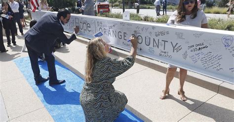 City of Hope Orange County holds 'topping off' for cancer hospital - Los Angeles Times