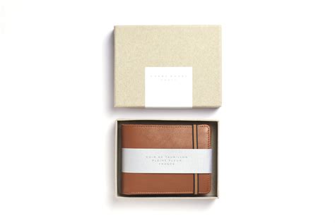 Gold Minimalist Wallet With Coin Pocket by Carré Royal