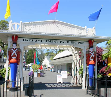 File:Oaks Amusement Park entrance Portland Oregon.jpg - Wikipedia, the free encyclopedia