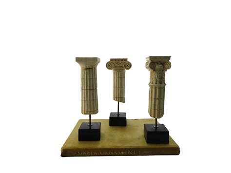 Doric column