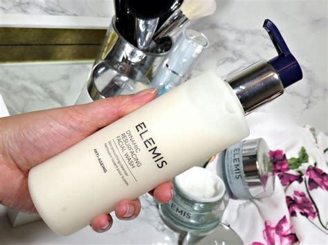 Elemis Dynamic Resurfacing Facial Wash Review | Elemis skincare