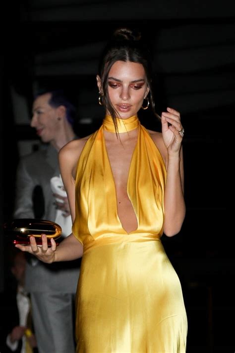 Emily Ratajkowski – Leaving Marc Jacobs Wedding Reception Party 04/06 ...