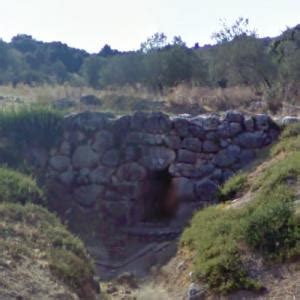 Arkadiko Bridge in Arkadiko, Greece - Virtual Globetrotting