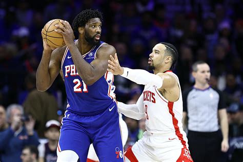 Embiid goes for 41 and 10 in return, Sixers crush Rockets