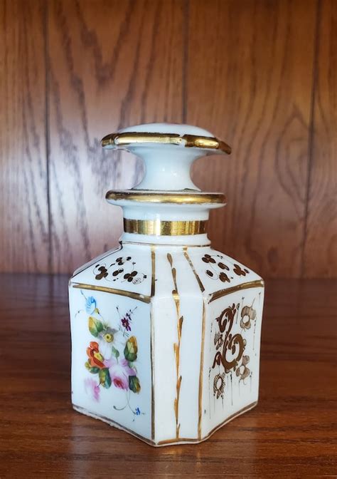 Vintage porcelain perfume - Gem