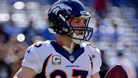 Broncos' Wes Welker returns to practice field