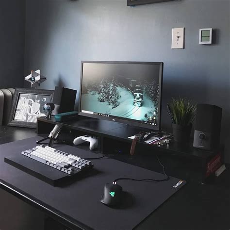 Xbox setups ideas Gaming Computer Setup, Computer Room, Gaming Room Setup, Pc Setup, Home Office ...