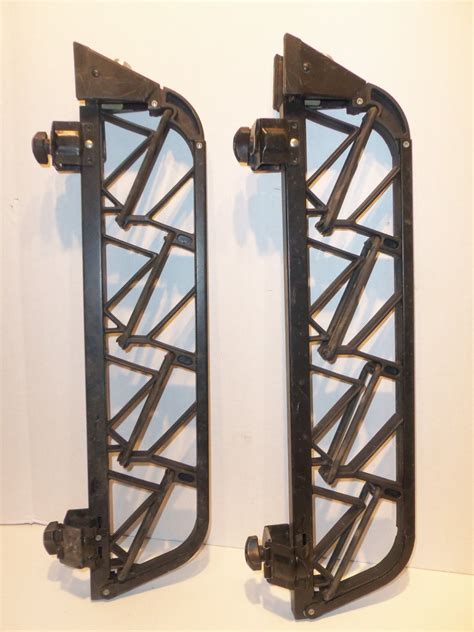 Thule Sweden Ski Carrier Car Roof Rack 1050-33-42 Set of Two No Key Winter Sport - Other