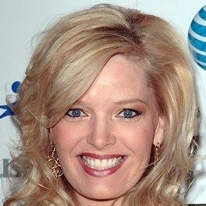 Melissa Peterman - Bio, Family, Trivia | Famous Birthdays