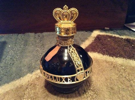 Chambord Liqueur Royal Deluxe - Jan 07, 2020 | Emanon Auctions and ...