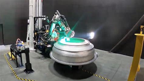 Watch a Robot 3D Printing the Rocket for Relativity Space’s First ...