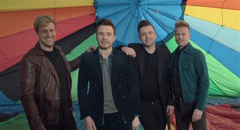 Videoclip: Westlife - Hello My Love