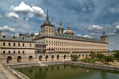 Monasterio de San Lorenzo de El Escorial | Architecture, Historical place, Landmarks