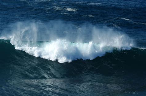 Measuring Wave Height in the Southern Ocean – Saildrone