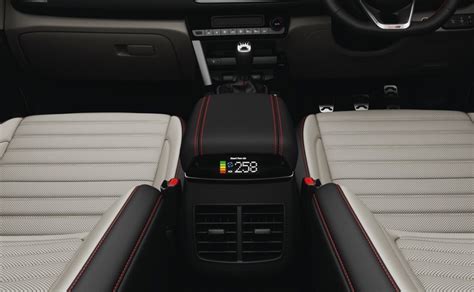 Upcoming Kia Seltos SUV: Interior Explained In Detail - CarandBike