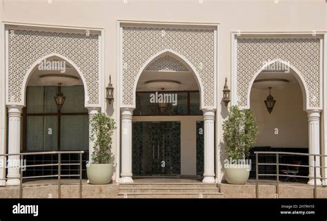 Classic Islamic architecture entrance Mohammed Bin Almulla Mosque Dubai ...