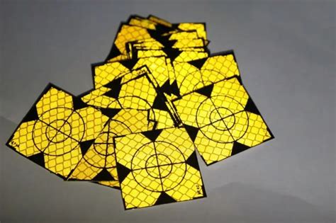 100pcs Yellow Reflector Sheet 40 x 40mm Reflective Tape Target for Total Station-in Prisms from ...