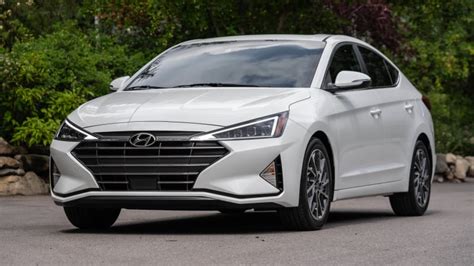 2019 Hyundai Elantra major facelift brings minor price increase ...