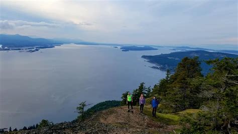 Salt Spring Island Hiking Getaway - HIKES NEAR VANCOUVER