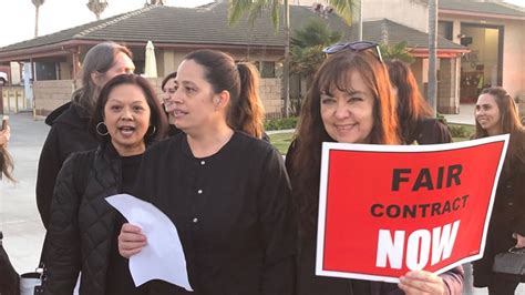 Chula Vista teachers rally for better pay, benefits | cbs8.com