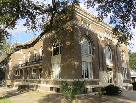 Brooks County Courthouse (Falfurrias, Texas) | This 1914 Cla… | Flickr