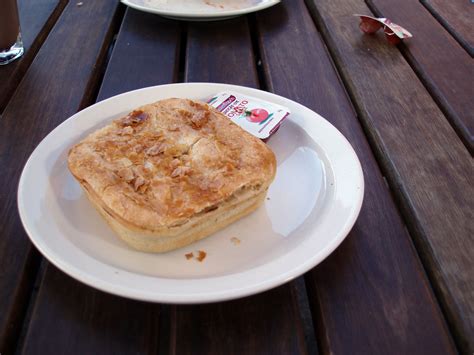 Aussie Meat Pies - CooksInfo